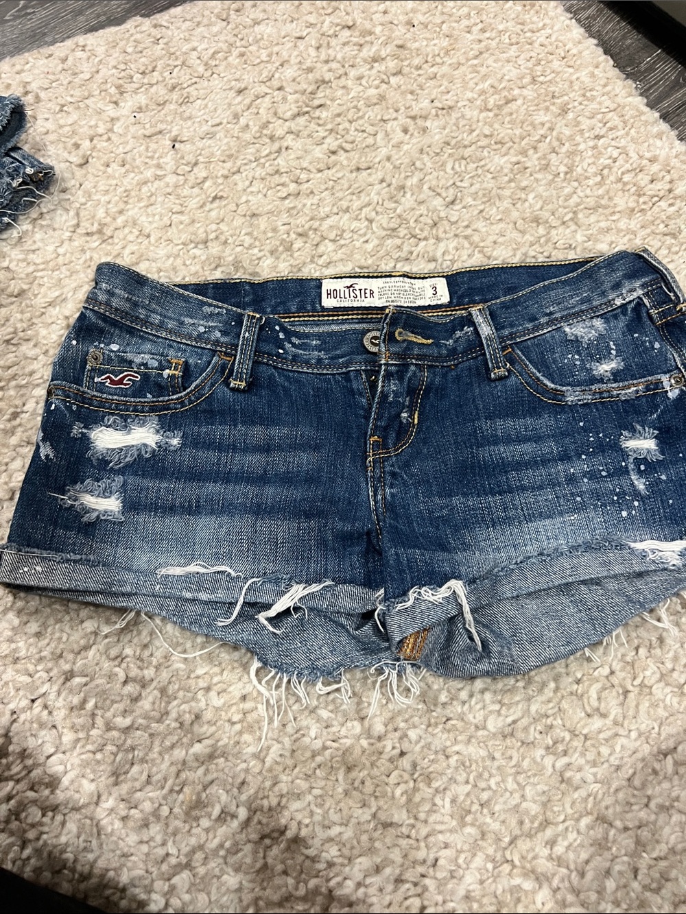 Y2K Hollister Women's Distressed Dark Blue Denim Cutoff Shorts